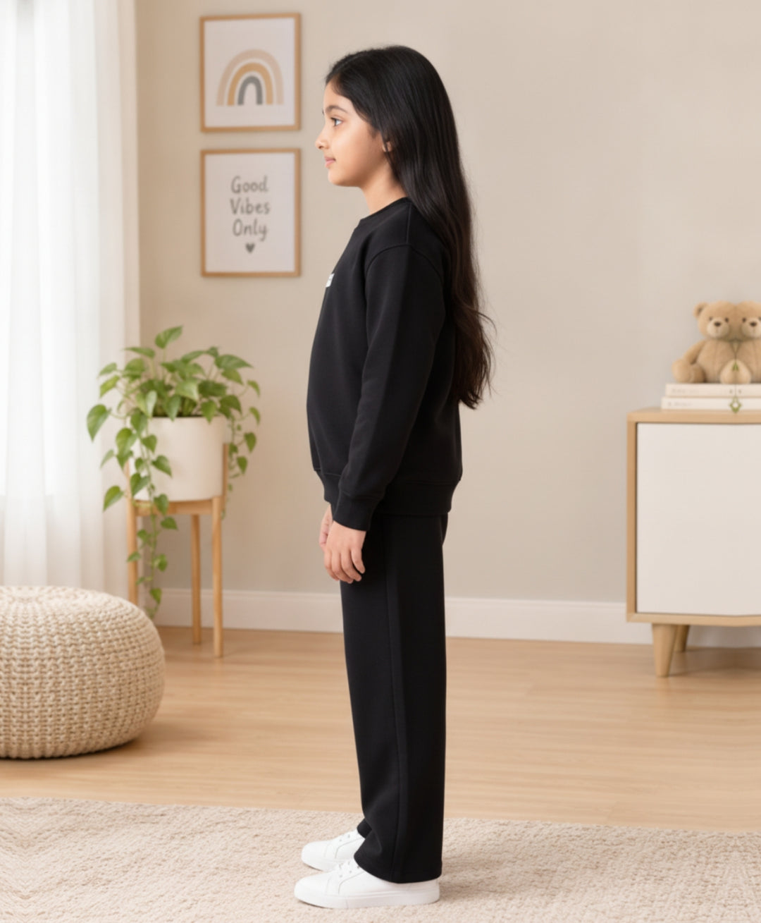 ESSENTIAL BLACK GIRLS SWEATSHIRT JOGGER SET - BLACK