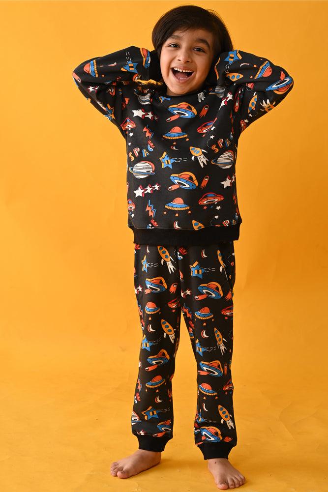 SPACE FLEECE SWEATSHIRT - BLACK - Anthrilo Design House