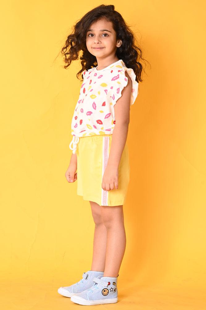 LIPS YELLOW SIDE TAPE SHORTS SET - WHITE/YELLOW - Anthrilo India